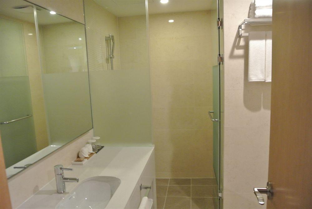 โรงแรม โซโน คาล์ม