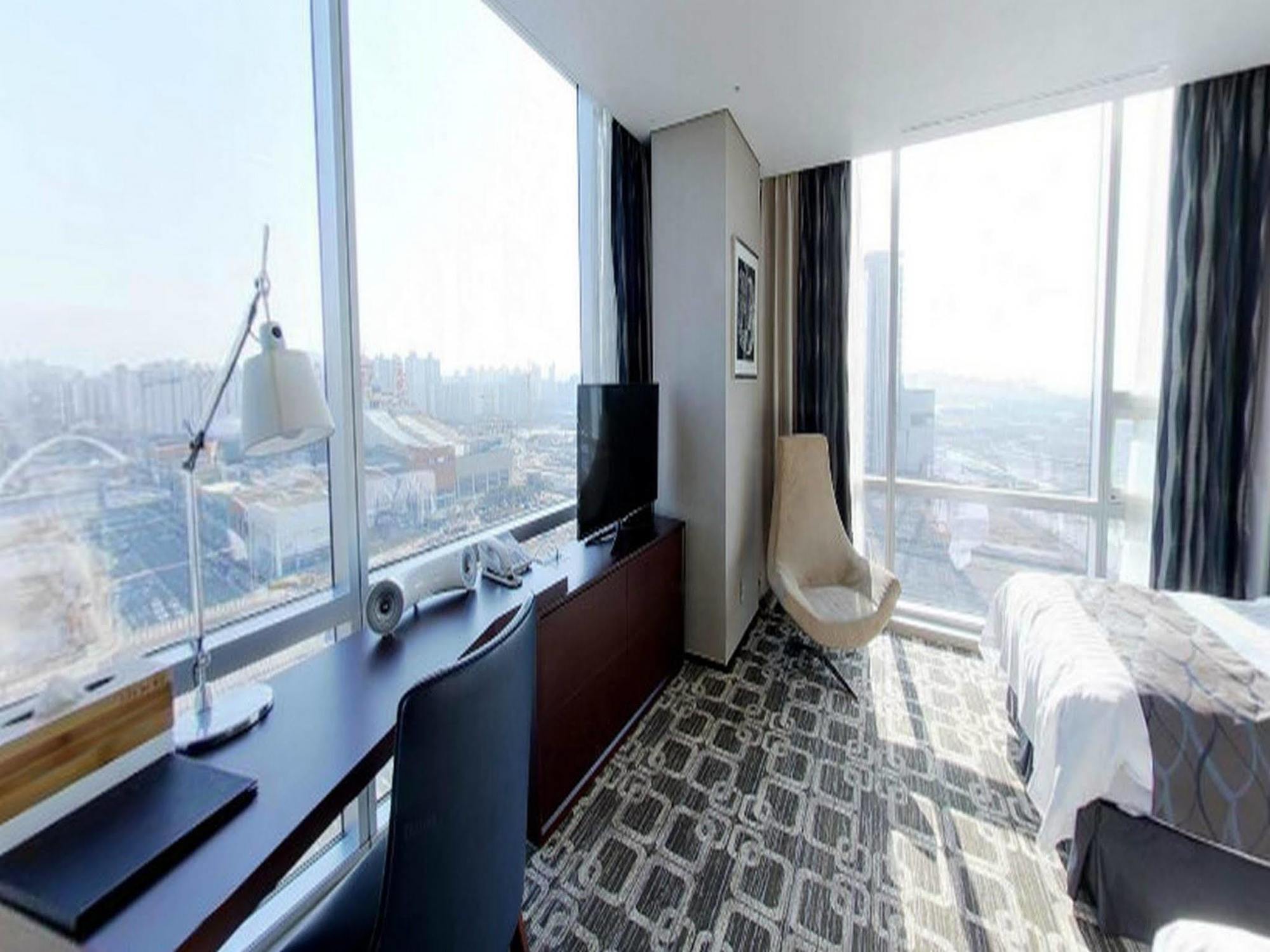 โรงแรม โซโน คาล์ม 5*